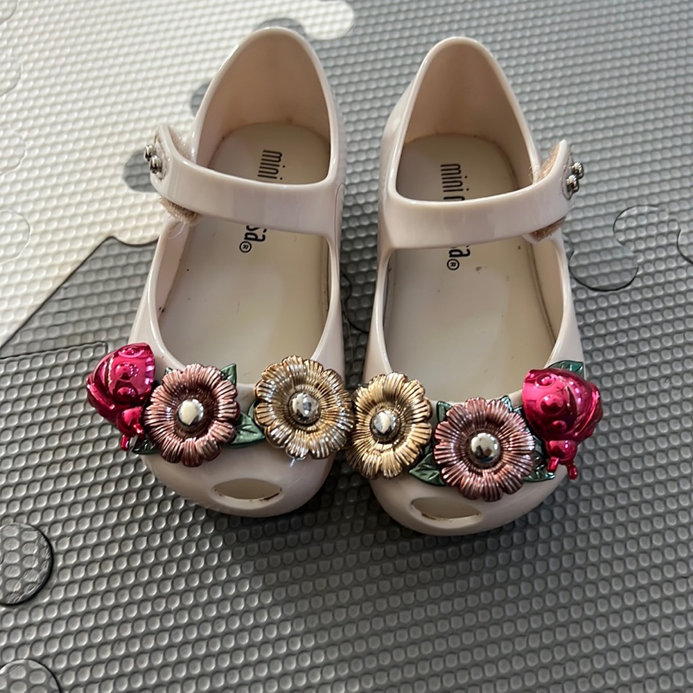 Mini Melissa baby / toddler flower shoes